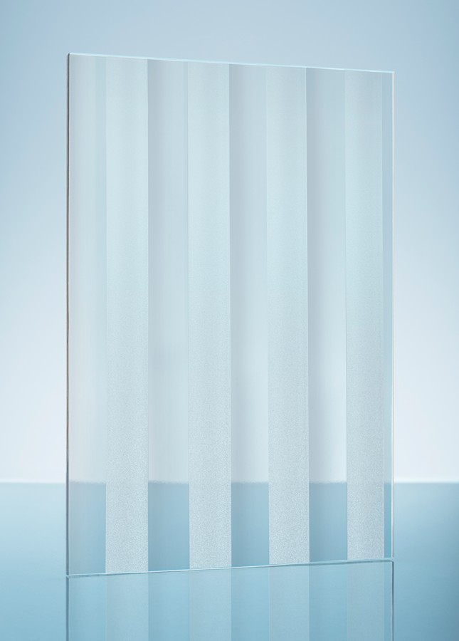 Flutes Argentato - Specchio decorativo con vetro stampato a righe - Camaeti  Arte